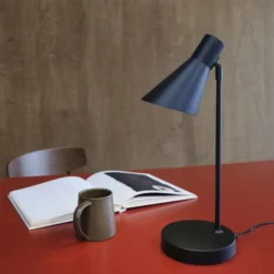 Dyberg Larsen Denver bordlampe