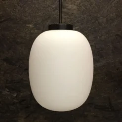 Dyberg Larsen DL39 pendel, opal/sort