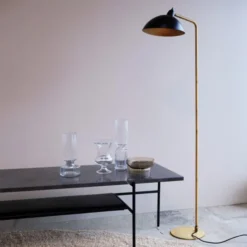 Dyberg Larsen Futura gulvlampe