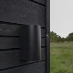 Dyberg Larsen Læsø udendørs væglampe