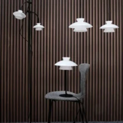 Dyberg Larsen Valby bordlampe