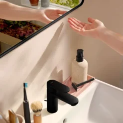 Hansgrohe Xarita Lite Q spejl med lys, sensor, 100x70 cm, sort