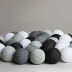 Iris Lights Graphic Grey lyskæde, 35 kugler