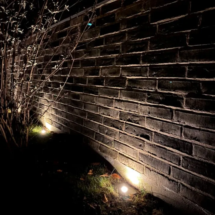 Light By Juul Holmegaardsten med Cosmos spot, antracit