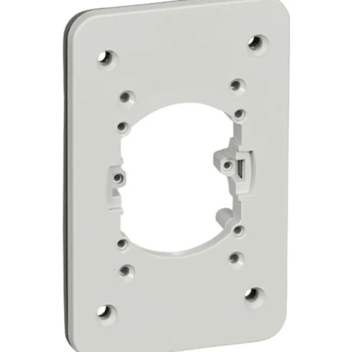 LK Opus 74 mellemplade for stikkontakt, type 110H/110L