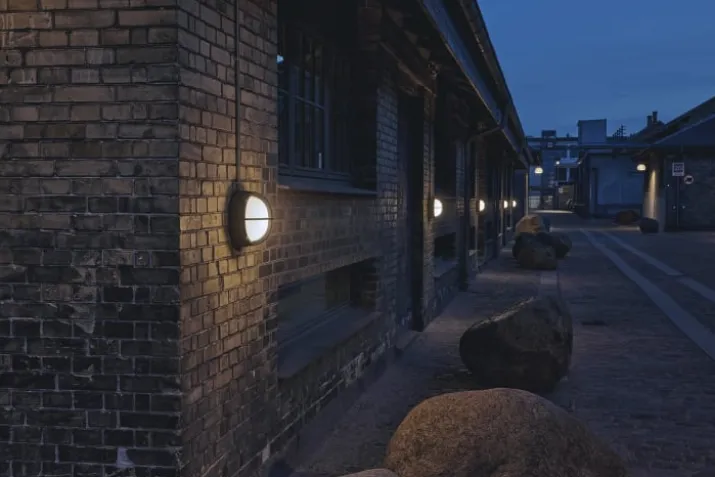 Louis Poulsen skotlampe, 3000K, uafskærmet, opal grå