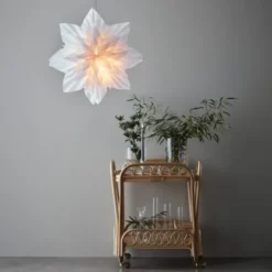 Markslöjd Neela julestjerne med lys, 56 cm, hvid