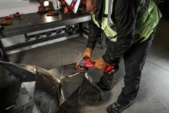Milwaukee M18 Fuel 125 mm vinkelsliber, u. batteri