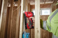 Milwaukee M12 kabelklammepistol, u. batteri