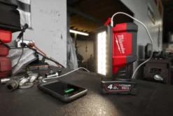 Milwaukee M12 PAL-0 arbejdslampe, 700 lumen