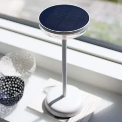 Nielsen Light Breeze solcelle bordlampe, hvid