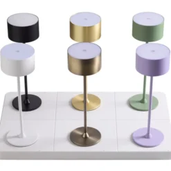 Nielsen Light ladestation til Bistro genopladelige bordlamper, til 6 lamper, hvid