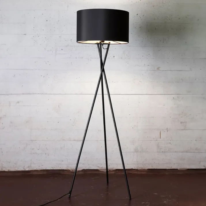 Nielsen Light Uptown gulvlampe, sorte ben og sort skærm