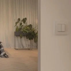Niko Intense kontakt/lysdæmper til Philips Hue, hvid
