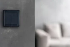 Shelly Blu batteritryk med 4 slutte, Zigbee, koksgrå